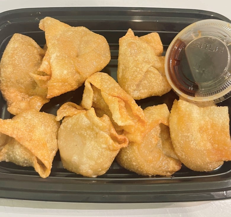 A11. 炸肉混沌8个 <br> 튀긴 돼지고기 완탄 <br> Fried Pork Wonton (8)