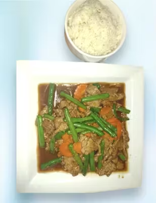 32. Beef with Thai Chili Paste - Pad Phrik Khing