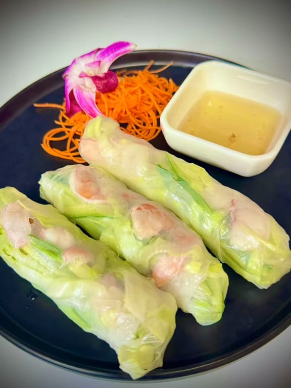A3. Summer Roll (3 pcs)