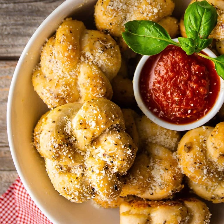 Garlic Knots