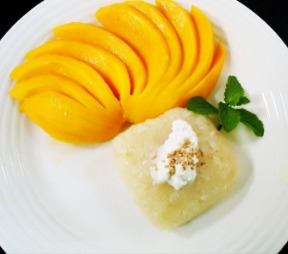 D1. Sticky Rice with Mango