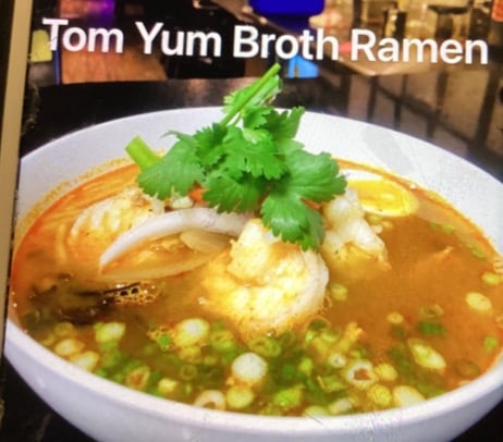 R4. Shrimp Ramen Bowl