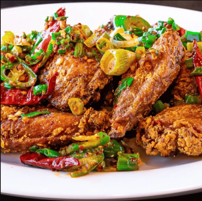 5. 椒盐鸡翅 8 Salt & Pepper Chicken Wings