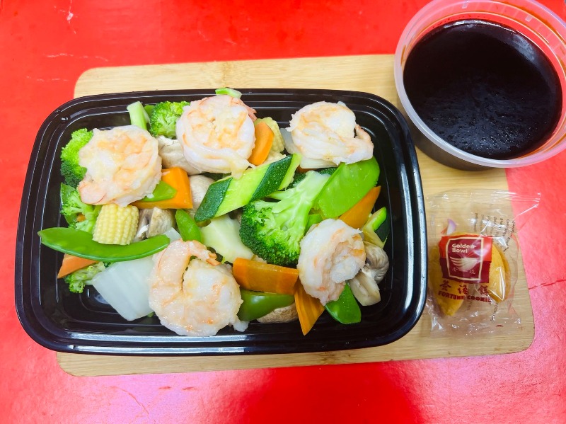 Steamed Shrimp w. Broccoli