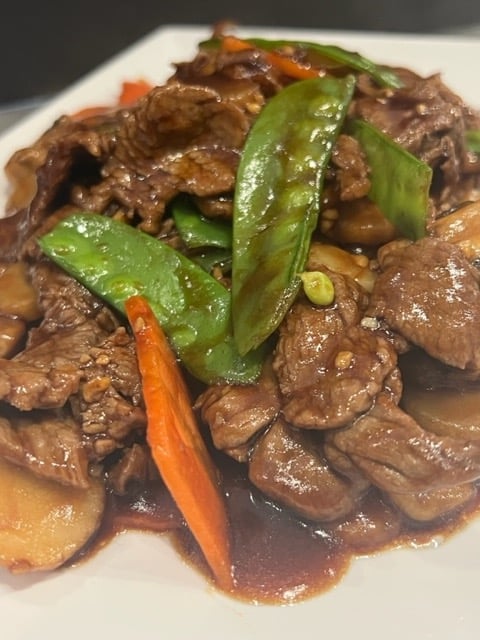 B3. Beef w. Snow Peas