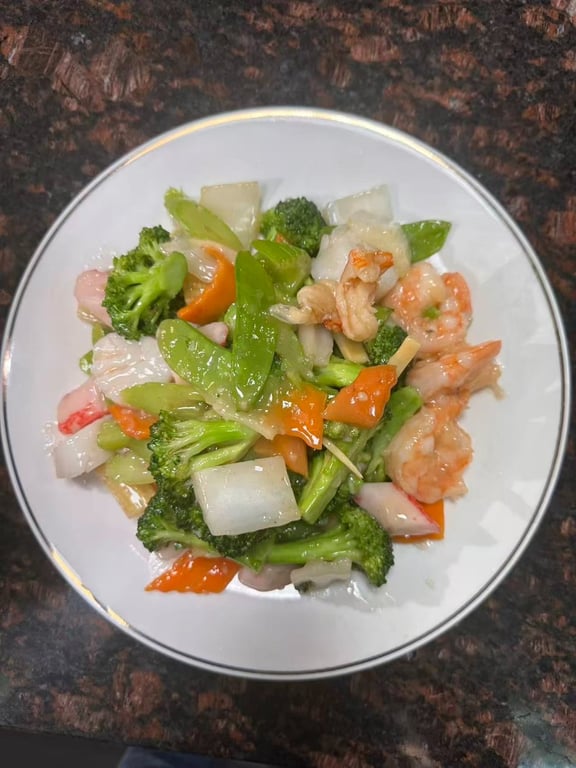 S17. Seafood Delight