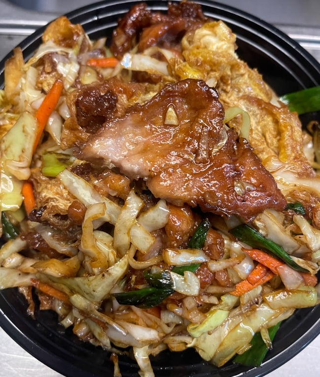 P03. Moo Shu Pork w. 4 Pancakes