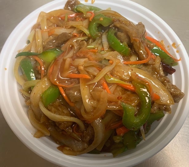 干烧牛丝 <br>  Hot & Spicy Shredded Beef