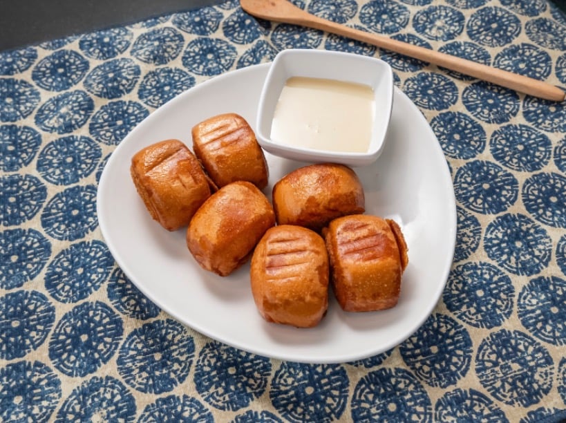 26. Fried Mini Bun (6)