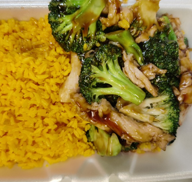 C7. Chicken w. Broccoli