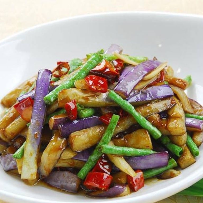 T27.茄角恋 Eggplant & Green Beans Stir-Fry