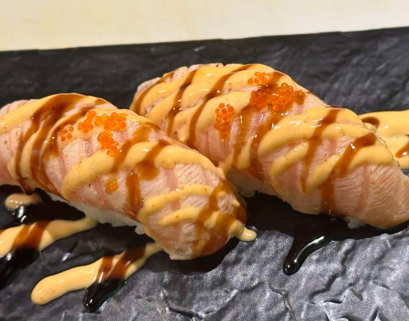 Seared Salmon (2pcs)