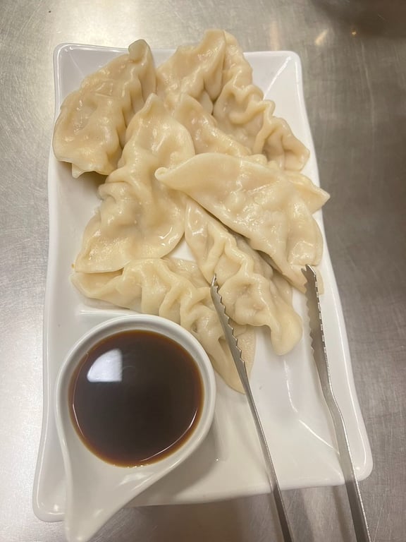 8. Steamed Dumplings (6)