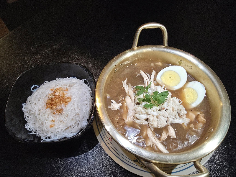 S12. Kra Proa Pla Nam Daeng Pu