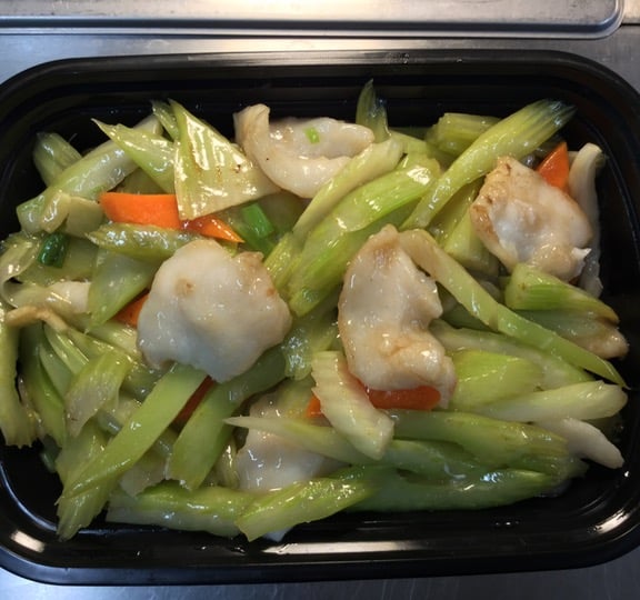 Stir Fried Fish Fillet w. Celery 西芹鱼片