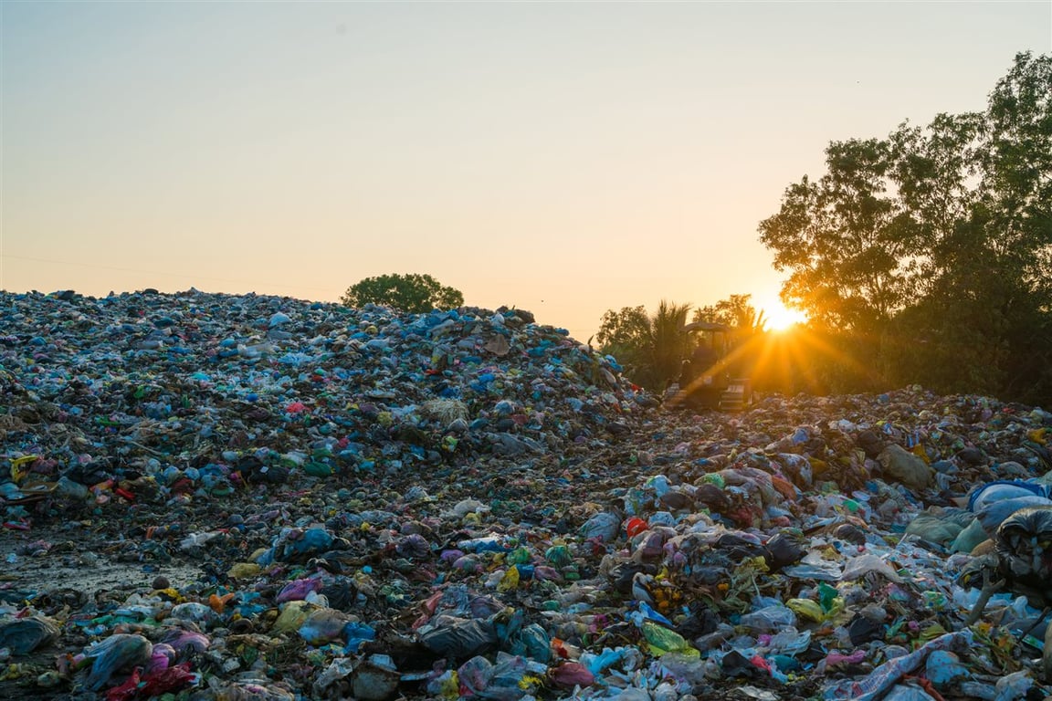 How to keep 1.4 billion bottles out of landfills every year