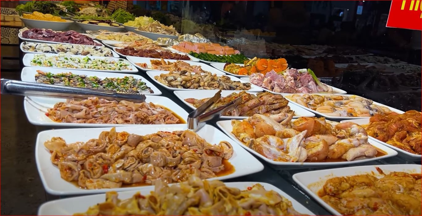 $7.75 Seafood Buffet!! Asia’s Cheapest All You Can Eat!!