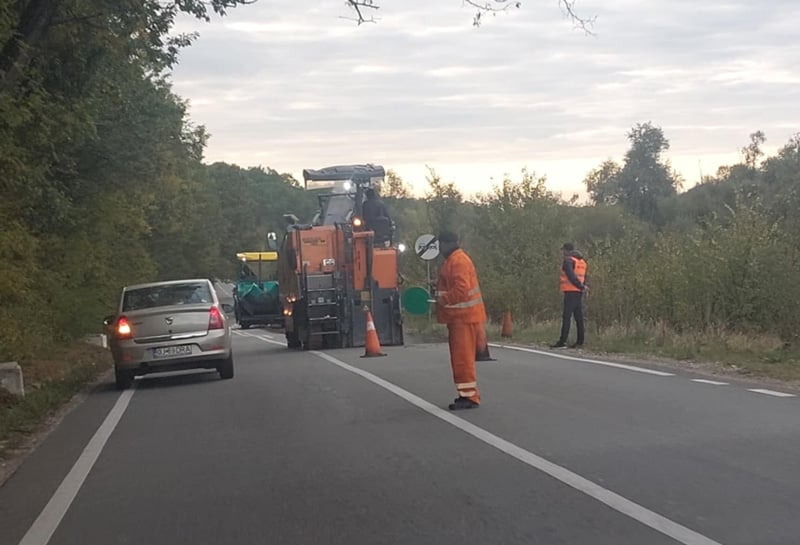 Foto: Modernizarea DN 67 D, cârpeală de sezon!