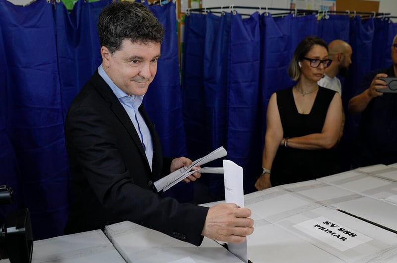 Nicușor Dan: Este absolut legal să avem referendum local simultan cu alegerile prezidențiale. Singura chestiune este tehnică: dacă se adoptă lege pentru ca birourile electorale și secțiile de votare să fie aceleași / Dacă se face separat, referendumul costă 7-10 milioane de lei