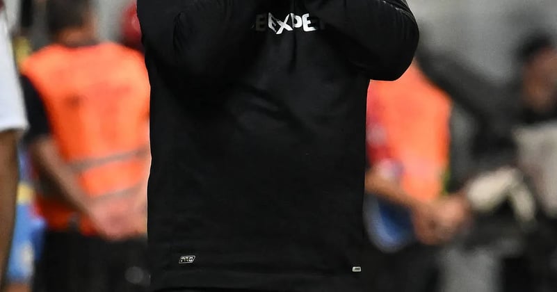 Lennon nu e ȘumudicăReacția lui Neil Lennon, în exclusivitate pentru GOLAZO.ro, după ultima înfrângere suferită de Rapid, în deplasarea de la Botoșani