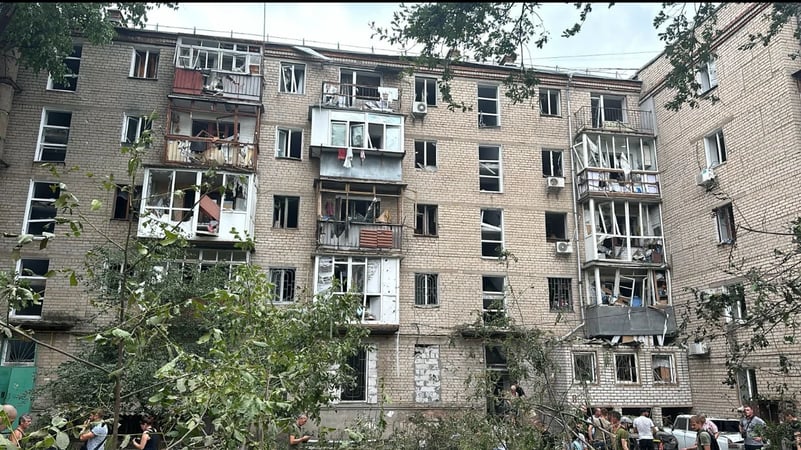 Trupele lui Putin au bombardat Harkovul. Mai mulți răniți și pagube semnificative