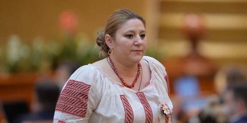 BREAKING NEWS
Diana Șoșoacă reacționează la respingerea candidaturii de către BEC: Acum înțelegeți că AUR=PSD=UDMR?
22:51
2460