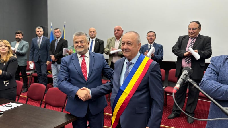 FOTO: Panciu. A fost constituit noul Consiliu Local, iar primarul a fost învestit
