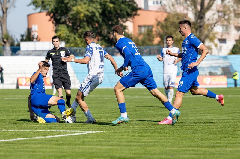 VIDEO | Victorie prețioasă a fotbaliștilor de la CSM Focșani 2007 în meciul disputat acasă contra viceliderului seriei