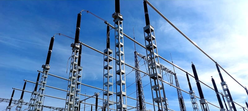 BREAKING Guvernul Ciolacu a reintrodus ”taxa pe stâlp” inventată de guvernul Ponta: toate firmele vor plăti 1,5% din valoarea construcțiilor speciale. Impozitul afectează toate sectoarele industriale, de la energie la telecom și agricultură