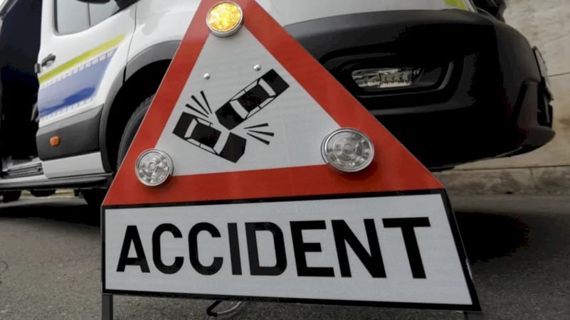Trafic blocat pe DN1, în Bușteni, din cauza unui accident cu două mașini. Centrul Infotrafic: Se circulă greu în zonă, pe sensul spre Ploiești