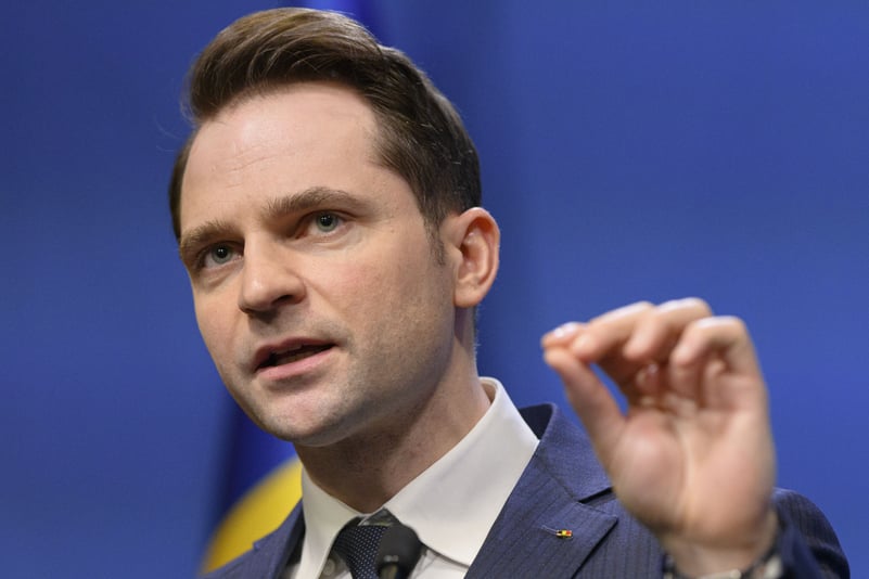 Sebastian Burduja, ministrul energiei, despre tranzaţia E.ON-MVM: Au fost tranzacţii care nu au fost aprobate şi cu siguranţă este un scenariu şi acum. Nu poţi plăti de 10 ori valoarea unui lucru dacă el nu face