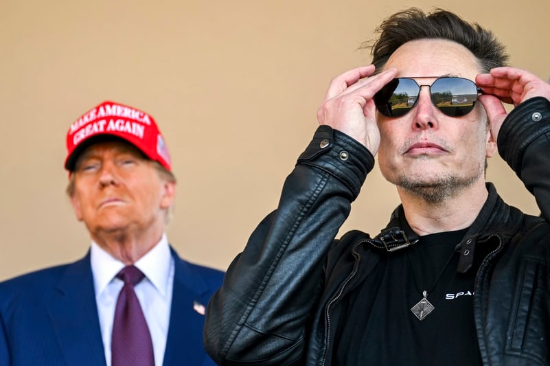 Conflict deschis între Elon Musk și cei mai radicali susținători ai lui Donald Trump pe tema migrației