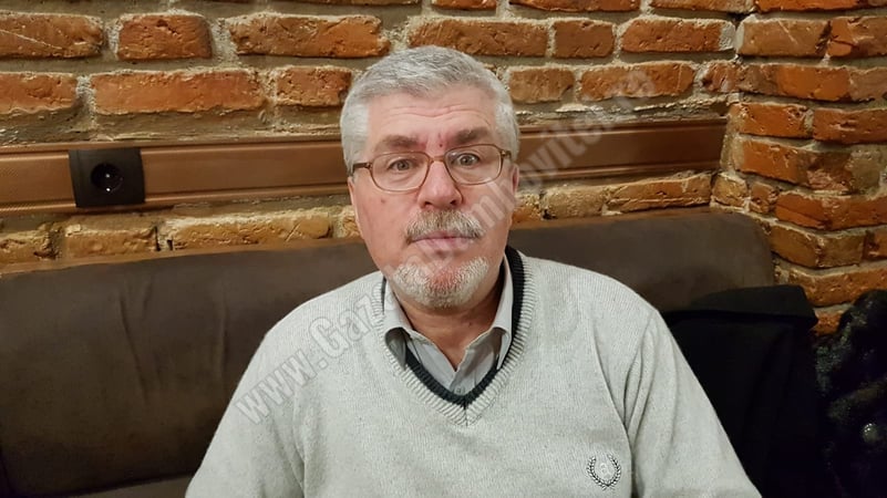 CARTEA CU PRIETENI – Ionuț CRISTACHE – RĂZBOI, la Teatrul „Tony Bulandra” și gânduri despre un actor și un prieten, Radu Câmpean…