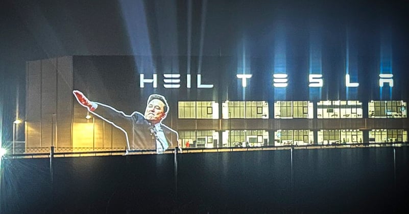 „Cumpărați o Tesla, susțineți fascismul!”. Atac dur al activiștilor germani față de salutul lui Elon Musk