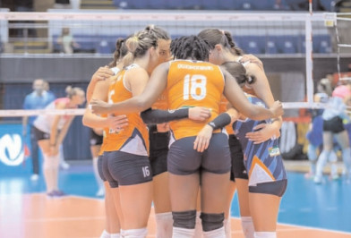 VOLEIBALISTELE DE LA CSM TÂRGOVIȘTE NU MAI BAT PE NIMENI