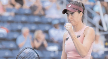 PREGĂTIRI INTENSE PENTRU CÂNTECUL DE LEBĂDĂ AL SORANEI CÎRSTEA