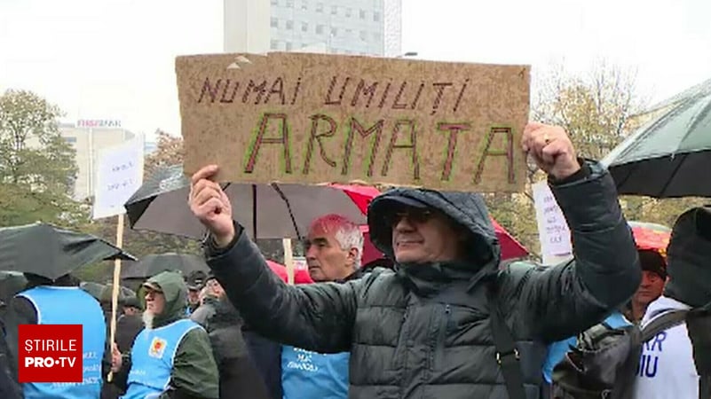 Ceferiști, militari, polițiști, mineri, pădurari și siderurgiști protestează la Guvern împotriva ordonanței-trenuleț