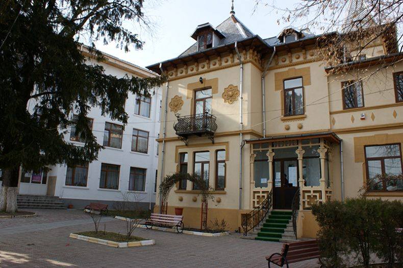 Liceul de Arte ,,Bălașa Doamna” din Târgoviște anunță programul pentru testarea aptitudinilor, în vederea înscrierii preșcolarilor!