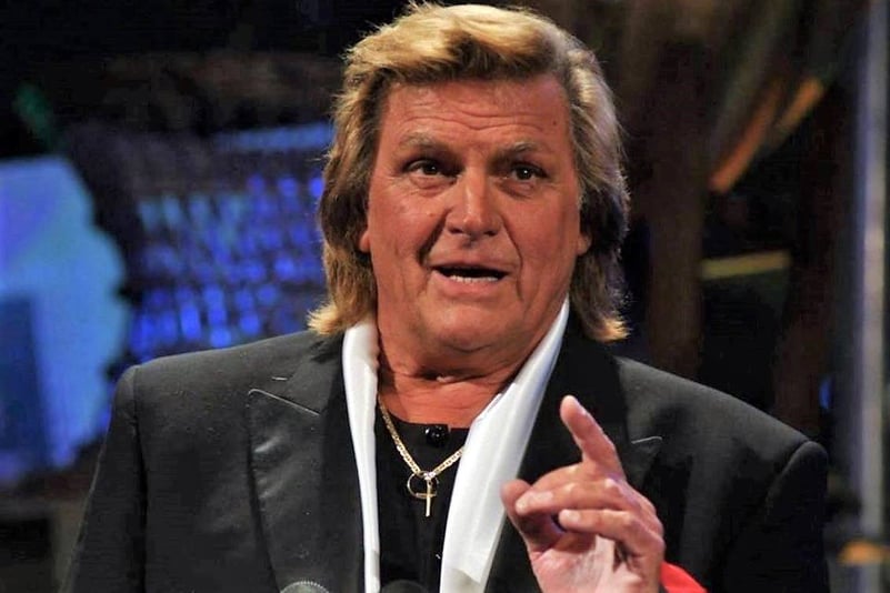 Florin Piersic a dezmințit informațiile apărute în presă conform cărora s-ar fi retras la mănăstire