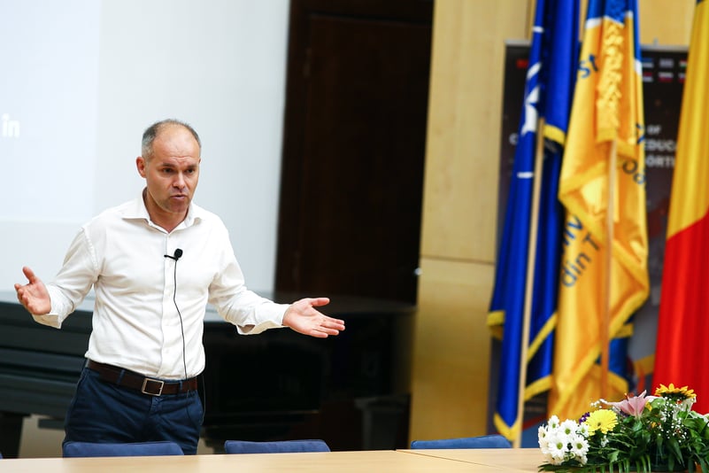 Daniel Funeriu: Merg până la capăt cu candidatura la prezidenţiale, exclud orice negociere de retragere