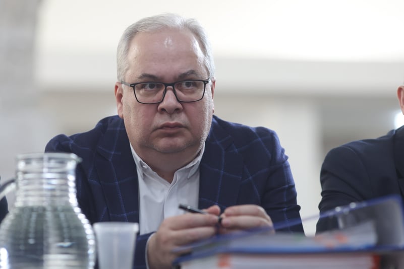 Certificatul de export pentru Coiful de aur a fost semnat de şeful Direcţiei de Cultură din Capitală, „protejatul” Nataliei Intotero