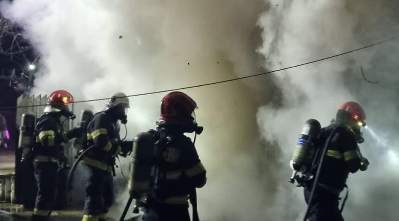 Polițiștii, pompierii și jandarmii, „pe jar” la intrarea în Noul An