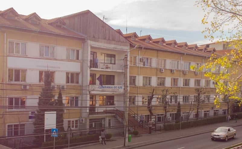 Fost director al Companiei de Apă Târgoviște Dâmbovița condamnat la 4 ani și 6 luni de închisoare. Decizia nu e definitivă