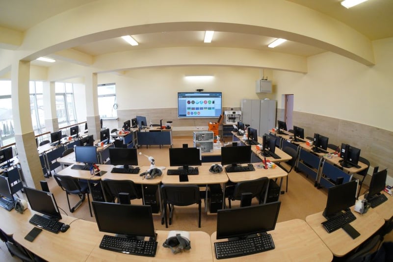 FOTO Laborator inteligent la Liceul Teoretic ”Ioan Slavici” din Panciu