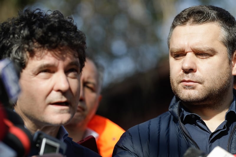 Ciprian Ciucu nu lasă Sectorul 6 pentru Primăria Capitalei: Nu sunt disperat să fiu primarul Bucureștiului
19/01/2025
325