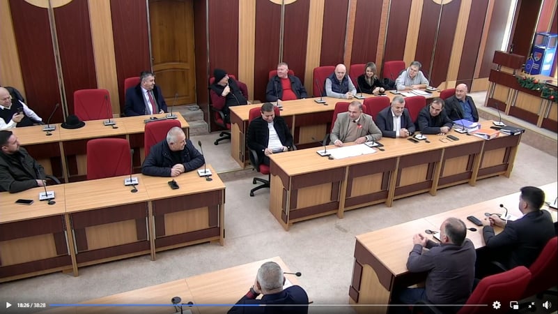 VIDEO! Halici a chemat la CJ 37 de primari! „Pentru bunăstarea vrâncenilor și a județului în fiecare zi a anului, chiar și în ultima”
