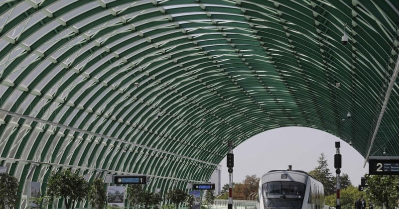 STB nu mai emite titluri de călătorie integrate pentru ruta Gara de Nord-Aeroport Otopeni. De unde se pot cumpăra biletele