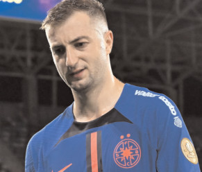 GIGI BECALI E GATA SĂ-L VÂNDĂ PE DÂMBOVIȚEANUL DANIEL POPA