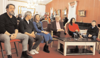 Micul Prinț- o a treia versiune jucată la „Tony Bulandra” de actori ai teatrului Mariupol! Premiera pe 15 februarie!