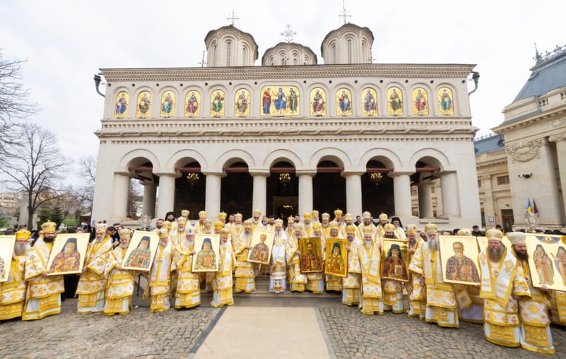 ,,Biserica Ortodoxă Română este «Mama spirituală» a poporului român”! – ,,De-a lungul celor 100 de ani de existenţă ca instituţie şi organizare, Patriarhia Română a fost lumină călăuzitoare către Hristos, «mirele» Bisericii…”!